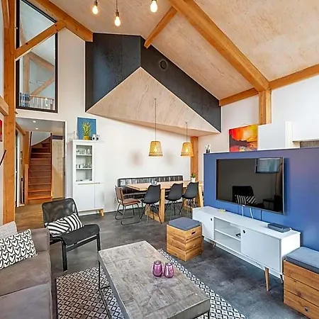 Near Sint Maartenszee With Jacuzzi Hotel 4*