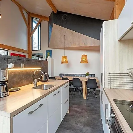 Near Sint Maartenszee With Jacuzzi 4* 斯哈亨