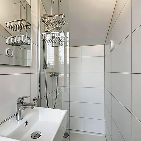 Near Sint Maartenszee With Jacuzzi Hotel 4*
